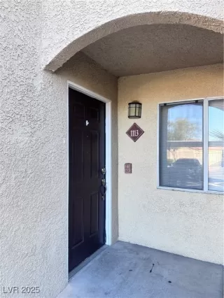 Photo #1: 2722634 Listing 