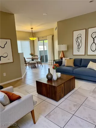 Photo #1: 2722639 Listing 