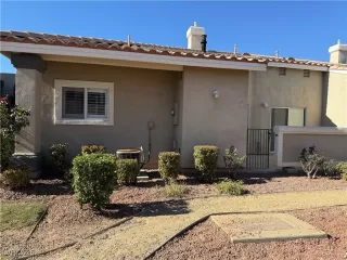 Photo #2: 2722643 Listing