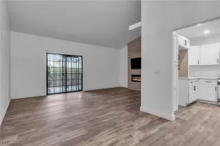 Photo #6: 2722644 Listing 