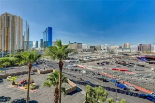 Photo #3: 2722682 Listing 