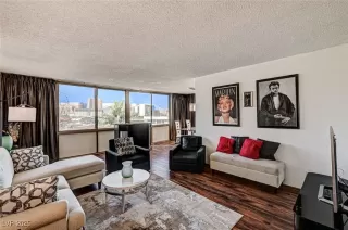 Photo #4: 2722682 Listing 