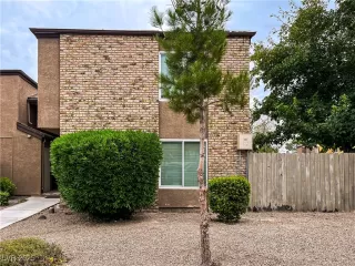 Photo #1: 2722705 Listing 