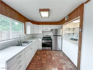 Photo #4: 2722705 Listing 