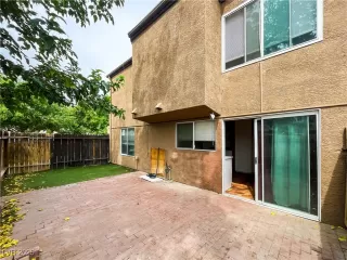 Photo #5: 2722705 Listing 