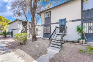 Photo #1: 2722714 Listing 