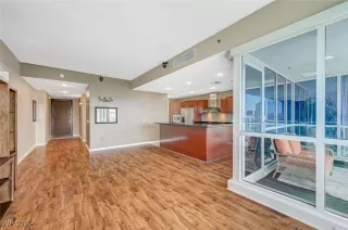 Photo #2: 2722716 Listing 