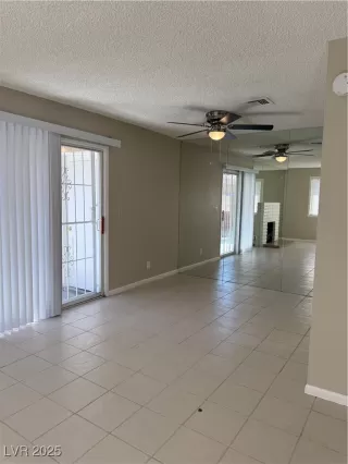 Photo #4: 2722738 Listing 