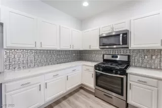 Photo #4: 2722744 Listing 