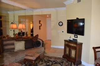 Photo #1: 2722785 Listing 