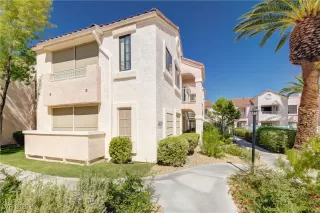 Photo #4: 2722811 Listing 