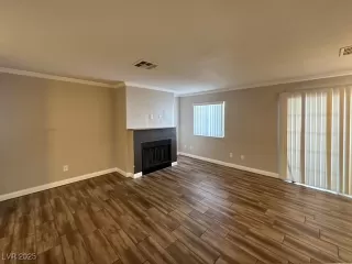 Photo #3: 2722821 Listing