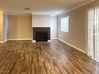 Photo #4: 2722821 Listing