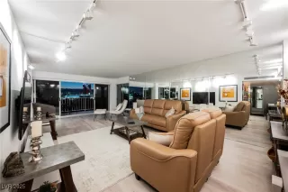 Photo #4: 2722836 Listing 