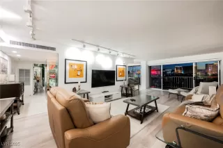 Photo #5: 2722836 Listing 