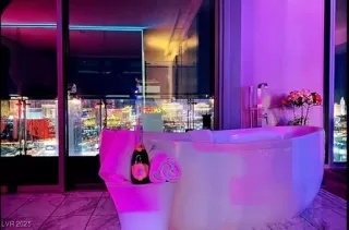 Photo #3: 2722864 Listing 