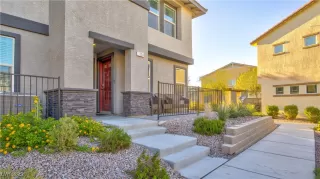 Photo #2: 2722917 Listing 