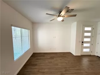 Photo #4: 2722924 Listing 