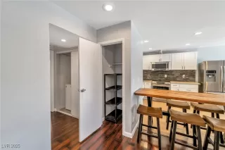 Photo #6: 2722942 Listing 