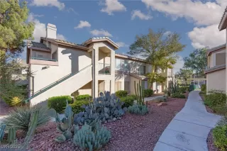 Photo #1: 2722945 Listing