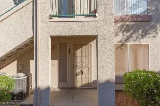 Photo #4: 2722945 Listing