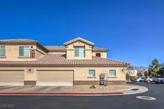 Photo #1: 2722970 Listing 