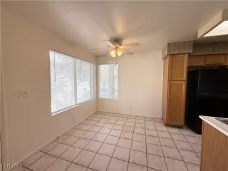 Photo #5: 2722978 Listing 