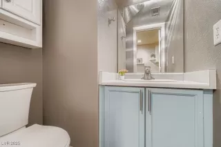 Photo #5: 2722985 Listing 