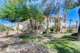 Photo #1: 2722992 Listing 