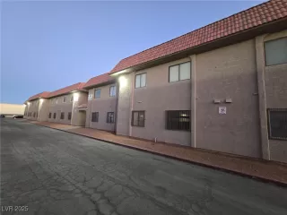 Photo #5: 2722993 Listing 