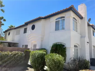 Primary Photo for MLS#: 2723004