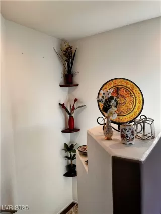 Photo #2: 2723012 Listing