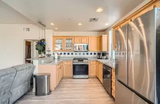 Photo #3: 2723028 Listing 