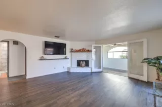 Photo #6: 2723053 Listing 