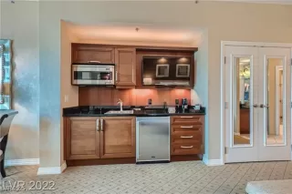 Photo #4: 2723081 Listing 