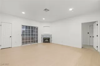 Photo #2: 2723094 Listing