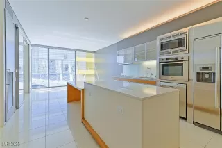 Photo #2: 2723098 Listing 