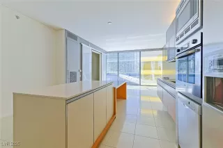 Photo #3: 2723098 Listing 