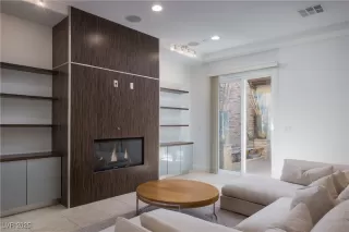 Photo #4: 2723103 Listing 