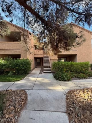 Photo #1: 2723115 Listing 