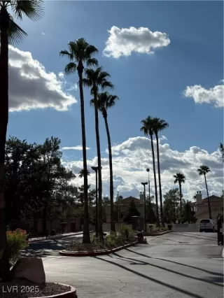 Photo #2: 2723115 Listing 