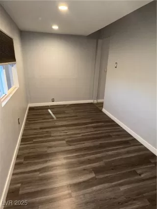 Photo #2: 2723117 Listing