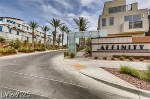 MLS: 2723119 Condo For Sale