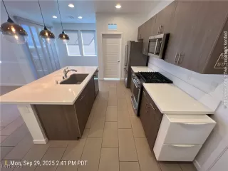 Photo #5: 2723119 Listing 