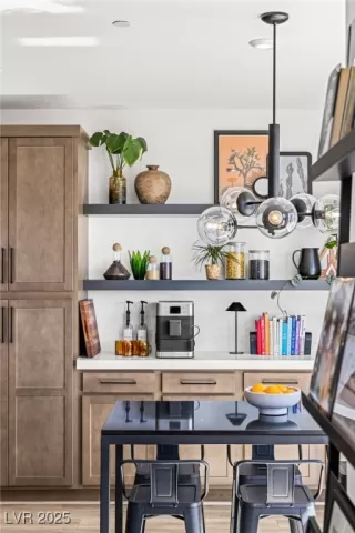 Photo #2: 2723127 Listing 