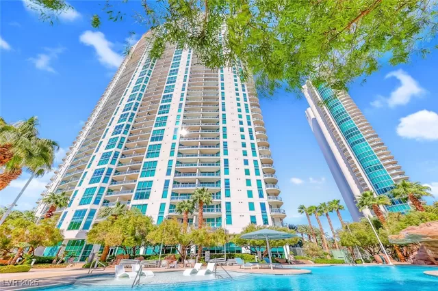 MLS: 2723134 Condo For Sale