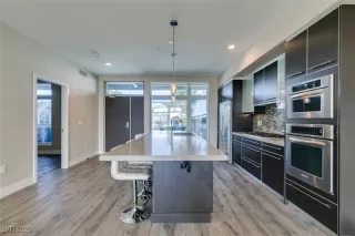 Photo #3: 2723140 Listing 