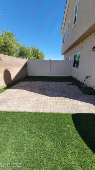 Photo #2: 2723161 Listing 