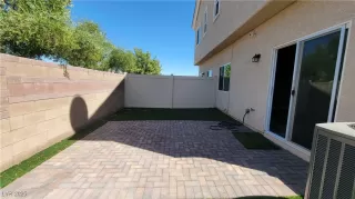 Photo #4: 2723161 Listing 