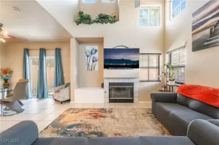 Photo #1: 2723189 Listing 